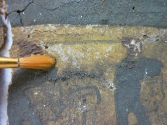 Photographie de l'oeuvre Plastron, de Artisan égyptien. Nature de l'intervention: Nettoyage et reprise de déchirrures.